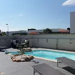 Hotel Logis Les Ii Mas - Perpignan Sud 3*
