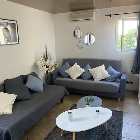 Logis Les Ii Mas - Perpignan Sud Hotel