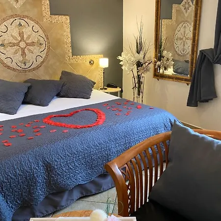 Logis Les Ii Mas - Perpignan Sud Hotel 3*