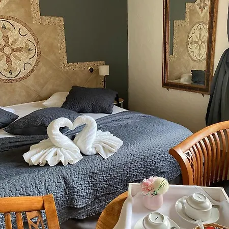 Logis Les Ii Mas - Perpignan Sud فندق Cabestany