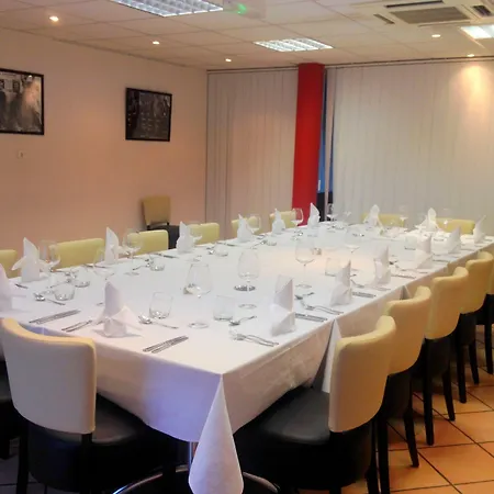 Hotel Logis Les Ii Mas - Perpignan Sud 3*