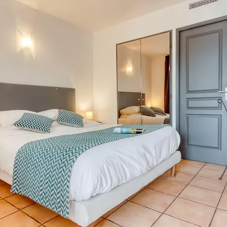 Logis Les Ii Mas - Perpignan Sud فندق 3*