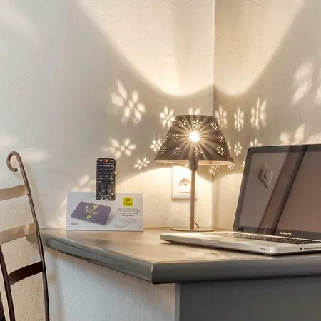 Logis Les Ii Mas - Perpignan Sud 3*