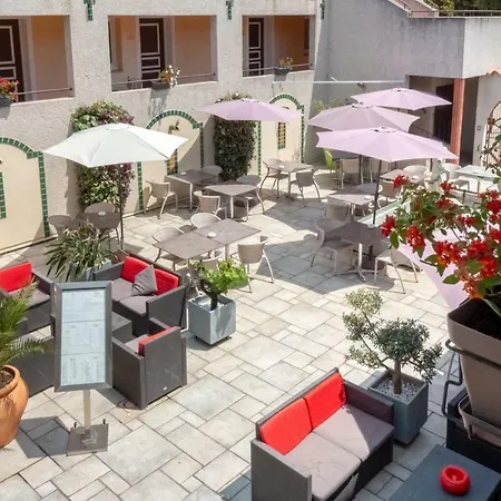 Logis Les Ii Mas - Perpignan Sud فندق Cabestany