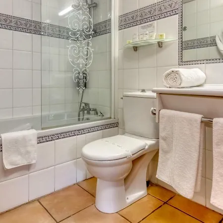 Logis Les Ii Mas - Perpignan Sud Cabestany