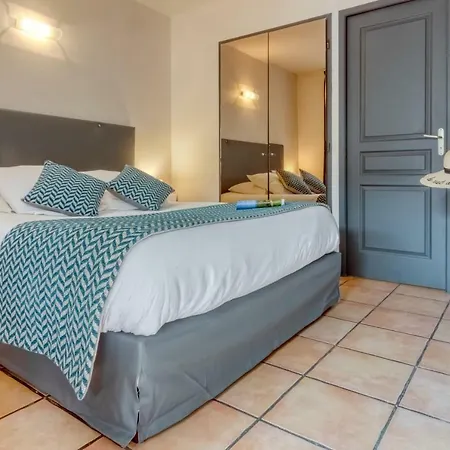 Hotel Logis Les Ii Mas - Perpignan Sud Cabestany