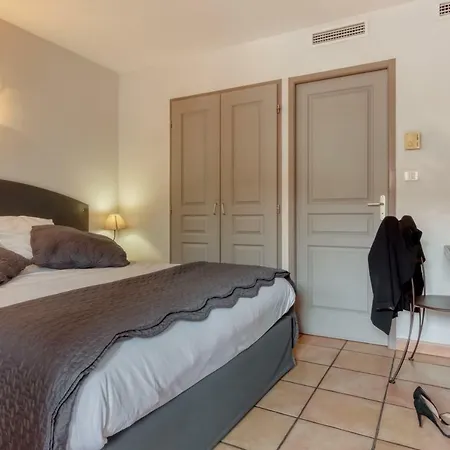 Logis Les Ii Mas - Perpignan Sud 3* Cabestany